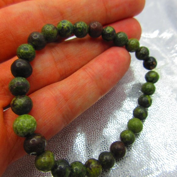 Dragon Bloodstone 6mm Round 7" Stretchy Gemstone Bracelet - Picture 1 of 3